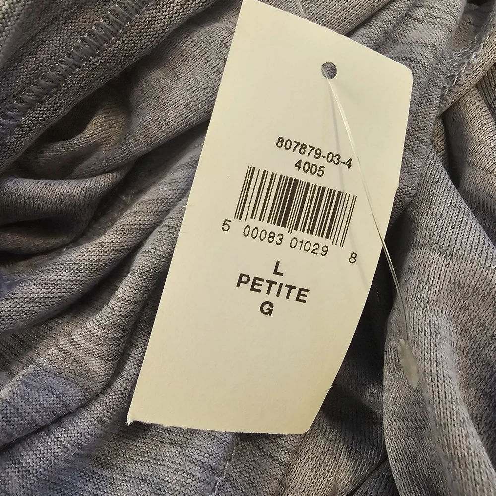 Blue Old Navy Women's Breath ON Cropped Racerback Tank Top - Picture 4 of 6